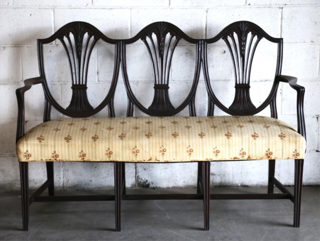 SHERATON STYLE ANTIQUE MAHOGANY SETTEE (1 of 5)