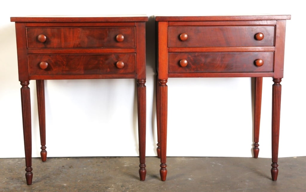 AMERICAN PAIR OF MAHOGANY ANTIQUE SIDE TABLES (1 of 3)