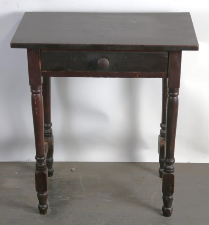 AMERICAN ANTIQUE PRIMITIVE SINGLE DRAWER TABLE (1 of 4)