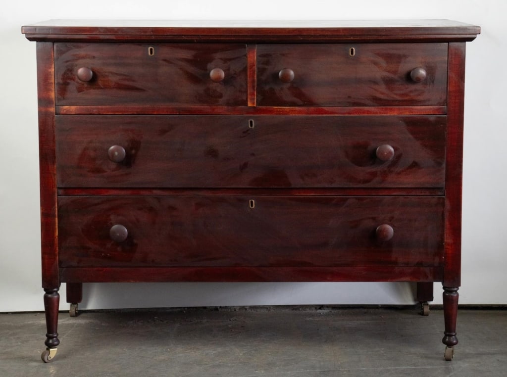 AMERICAN ANTIQUE MAHOGANY DRESSER: Antique American Mahogany dresser. Note: Each lot in this auction was stored in an active industrial warehouse. Accordingly, lots may exhibit dust and/or surface residue and may benefit from cleaning.