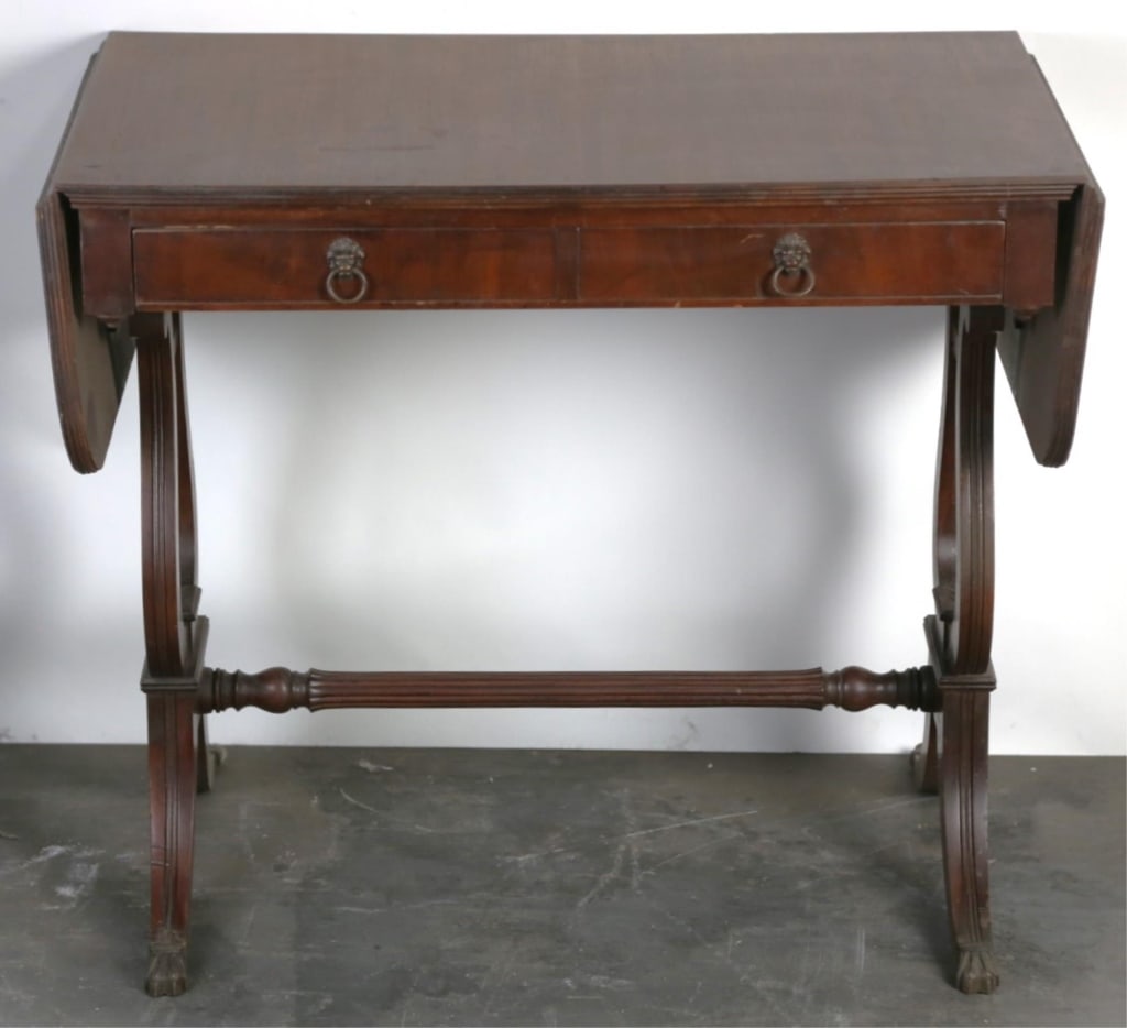 AMERICAN MAHOGANY DROP SIDE TABLE (1 of 5)