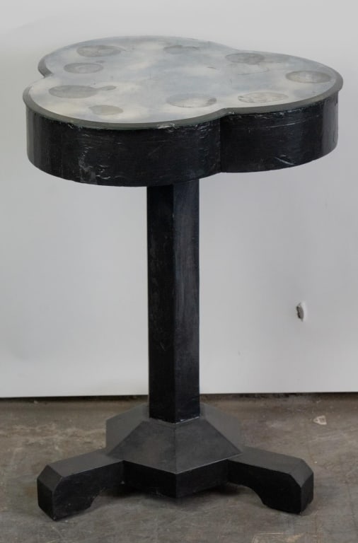 ARTS AND CRAFTS EBONIZED GLASS TOP TRIPOD TABLE: Arts and crafts ebonized glass top tripod table. Note: Each lot in this auction was stored in an active industrial warehouse. Accordingly, lots may exhibit dust and/or surface residue and may benefit 