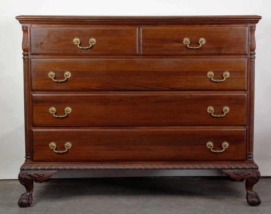 AMERICAN MAHOGANY CHIPPENDALE STYLE CHEST (1 of 5)