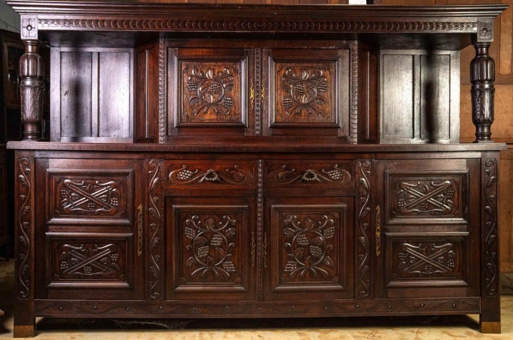 MONUMENTAL FRENCH RENAISSANCE REVIVAL CARVED SIDEB (1 of 5)