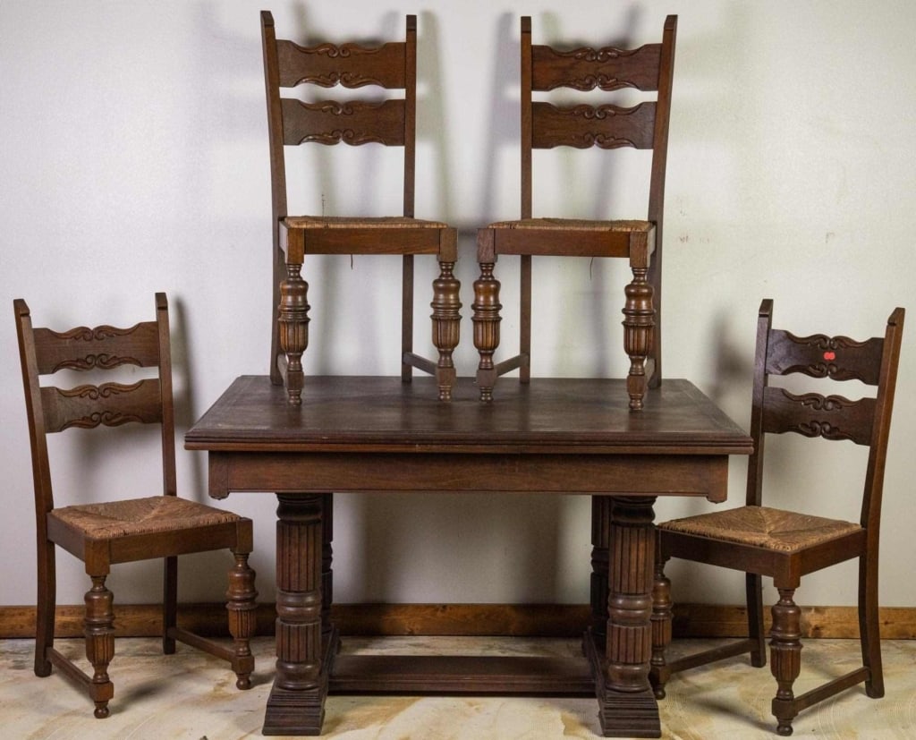 19TH C. ENGLISH OAK TABLE & 4 CHAIRS (1 of 5)