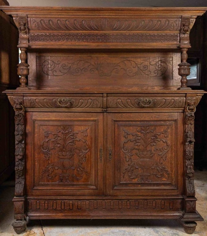 19TH C. FRENCH RENAISSANCE STYLE OAK BUFFET (1 of 6)