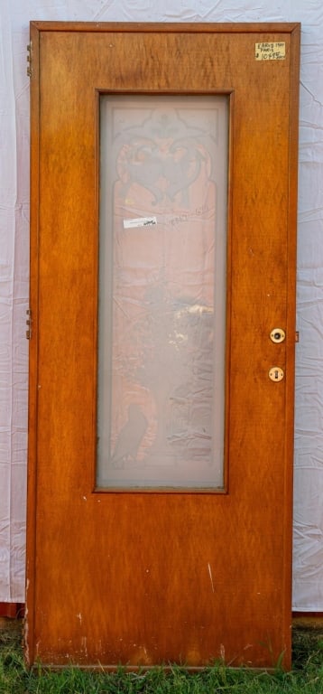 FRENCH ETCHED GLASS DOOR: French etched glass door with a dove and bouquet motif. Approximate dimensions: h. 79", w. 32" Disclaimer: This is an online court ordered bankruptcy sale. Participating bidders must have a credit car