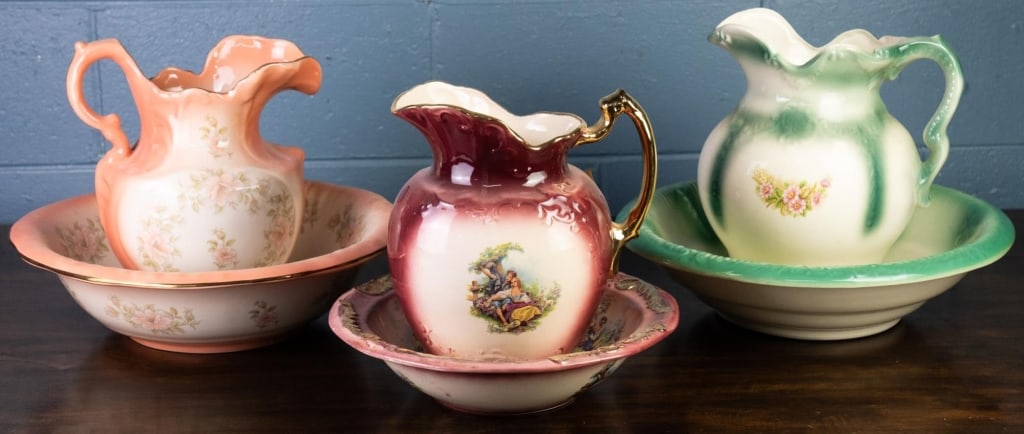 THREE VINTAGE WASH BASIN & PITCHER SETS (1 of 5)