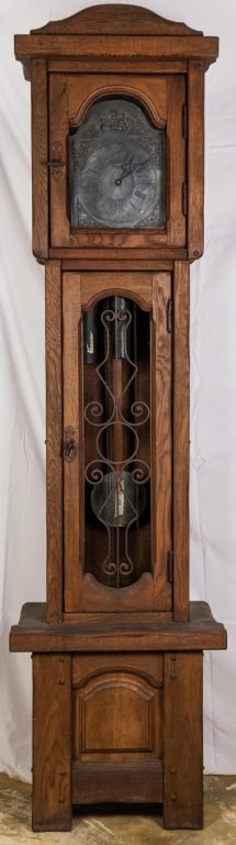 BELGIAN OAK GRANDFATHER CLOCK (1 of 4)