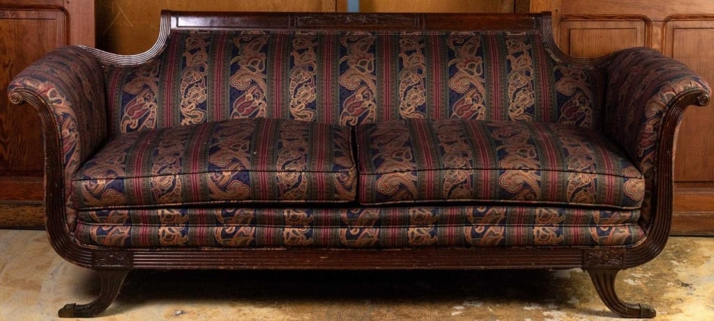 AMERICAN DUNCAN PHYFE STYLE MAHOGANY SOFA (1 of 4)