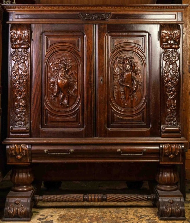 FRENCH RENAISSANCE REVIVAL CARVED CUPBOARD (1 of 5)