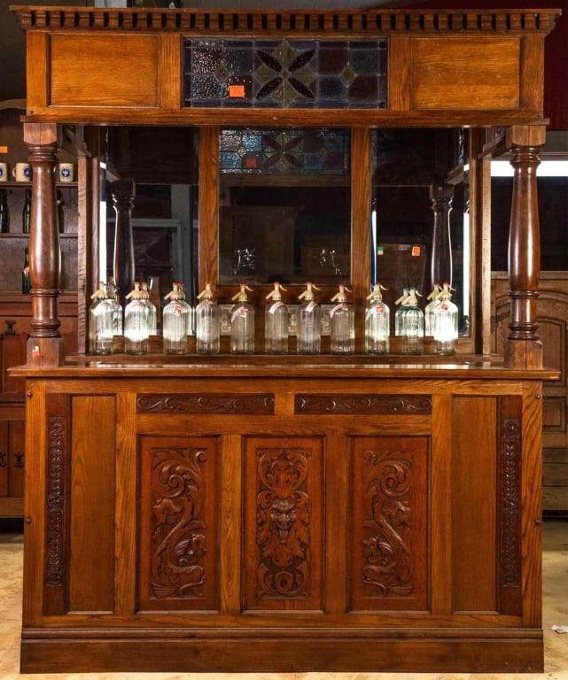 ENGLISH OAK PUB BAR (1 of 7)