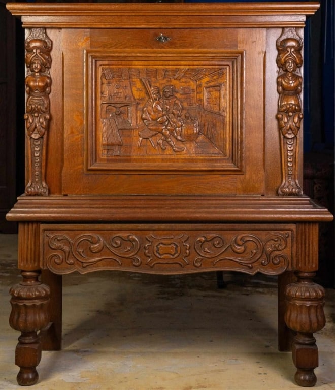 FRENCH RENAISSANCE REVIVAL CARVED CUPBOARD (1 of 3)