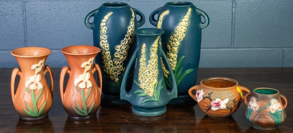 ROSEVILLE (REPRODUCTION), 7 POTTERY VASES (1 of 4)