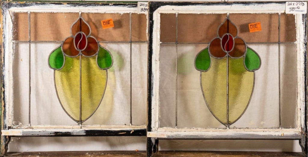 PAIR OF FRENCH ART NOUVEAU STAINED GLASS PANELS: Pair of French Art Nouveau stained glass panels with a floral medallion. Approximate dimensions: h. 24", w. 27.5" Disclaimer: This is an online court ordered bankruptcy sale. Participating bidders mus
