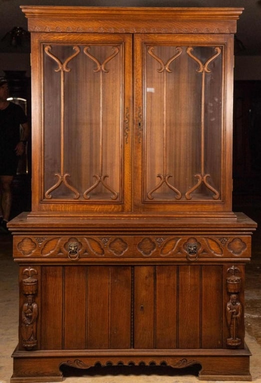 ENGLISH CARVED OAK BOOKCASE (1 of 4)
