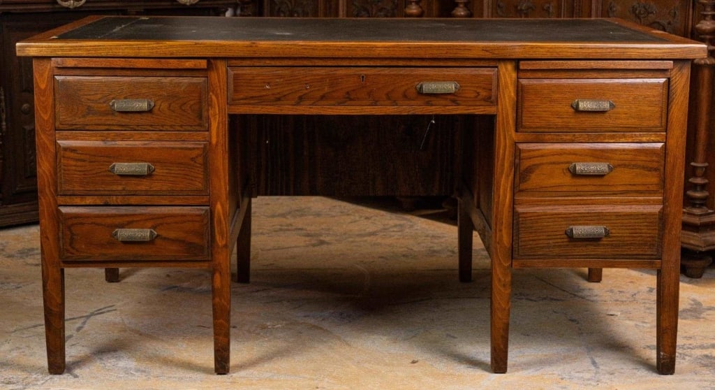 19TH C. AMERICAN OAK DOUBLE PEDESTAL DESK (1 of 4)