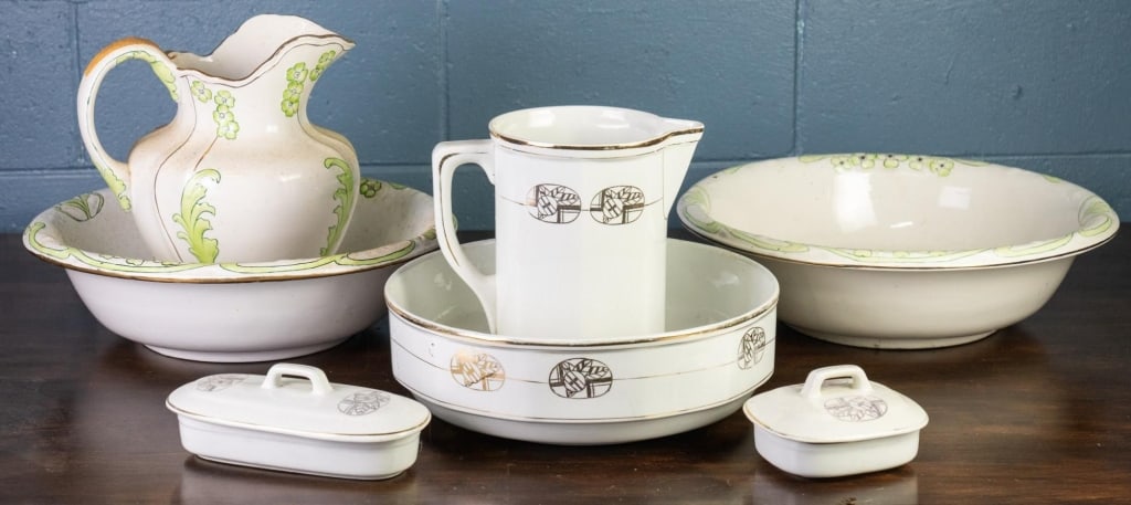 2 VINTAGE WASH SETS (1 of 5)