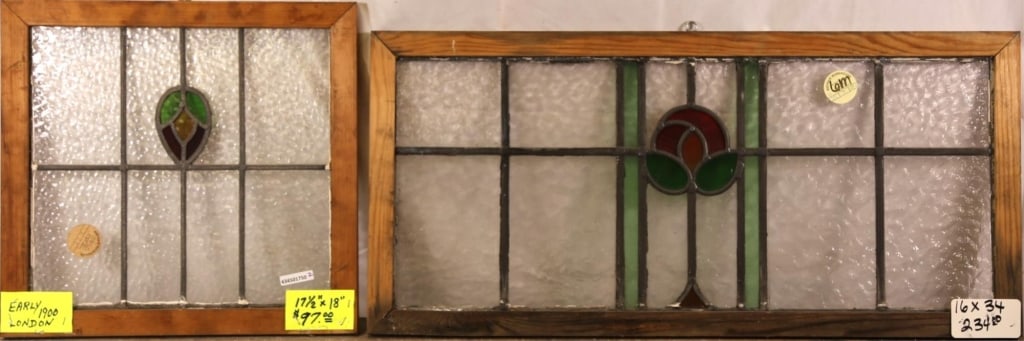 ENGLISH ART NOUVEAU STAINED GLASS PANEL: English Art Nouveau stained glass panel with floral medallion. Approximate dimensions: h. 16", w. 34" Disclaimer: This is an online court ordered bankruptcy sale. Participating bidders must have a cre