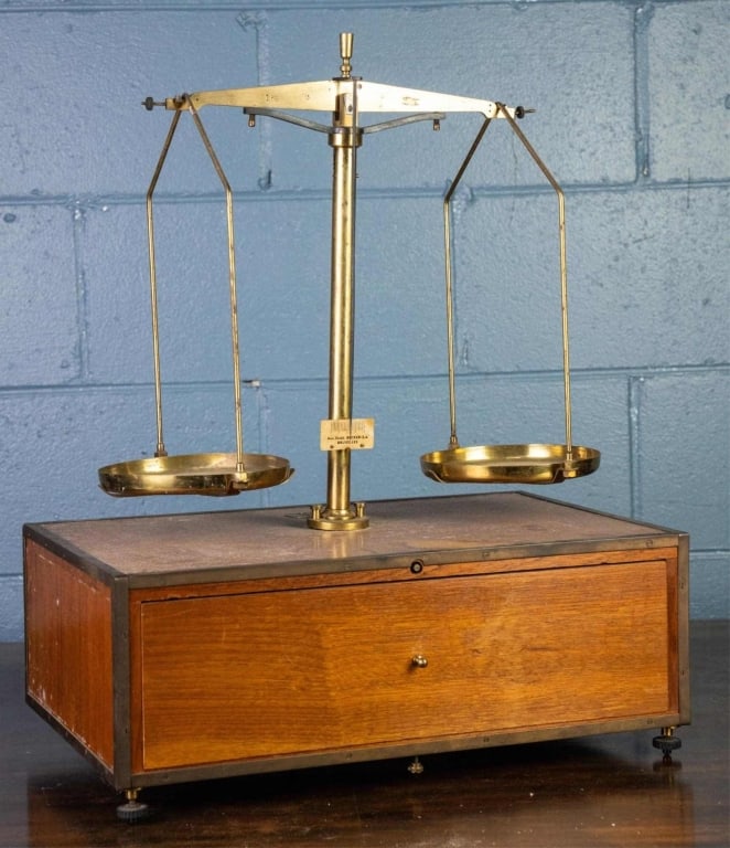 BRASS APOTHECARY BALANCE SCALE (1 of 4)