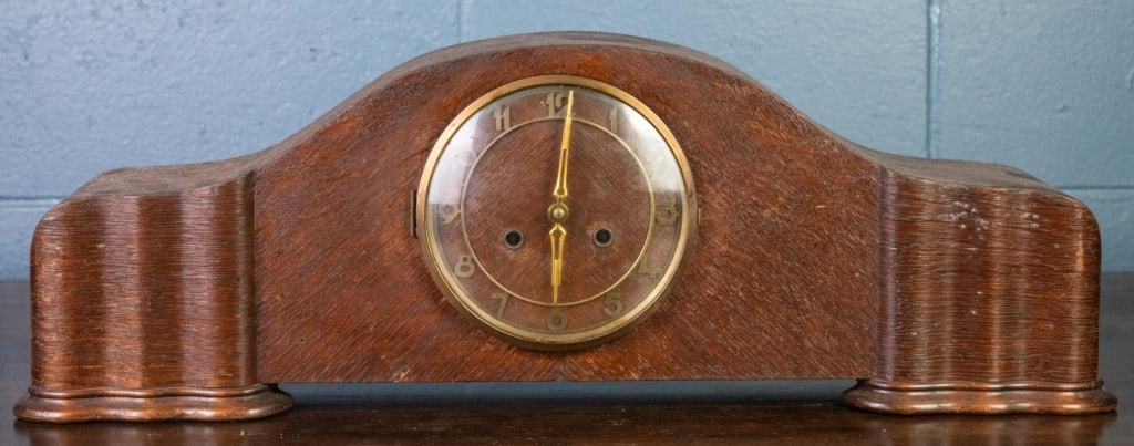 ART DECO MANTEL CLOCK (1 of 3)