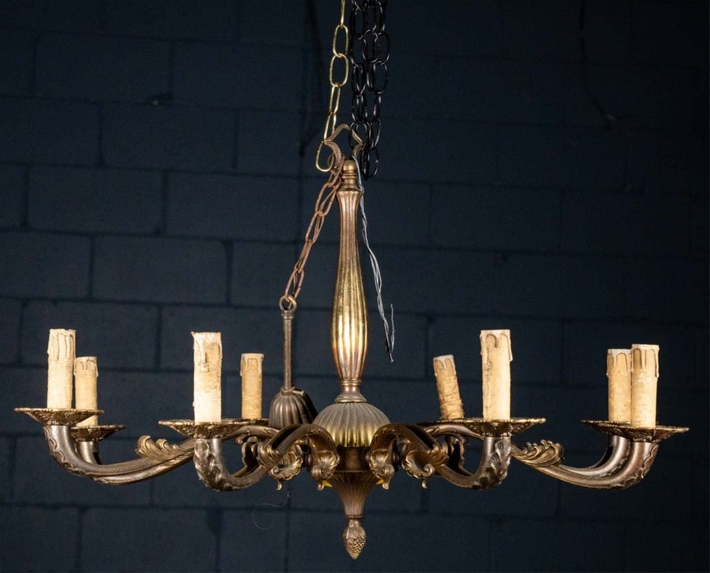 FRENCH 8-LIGHT BRASS CHANDELIER (1 of 3)