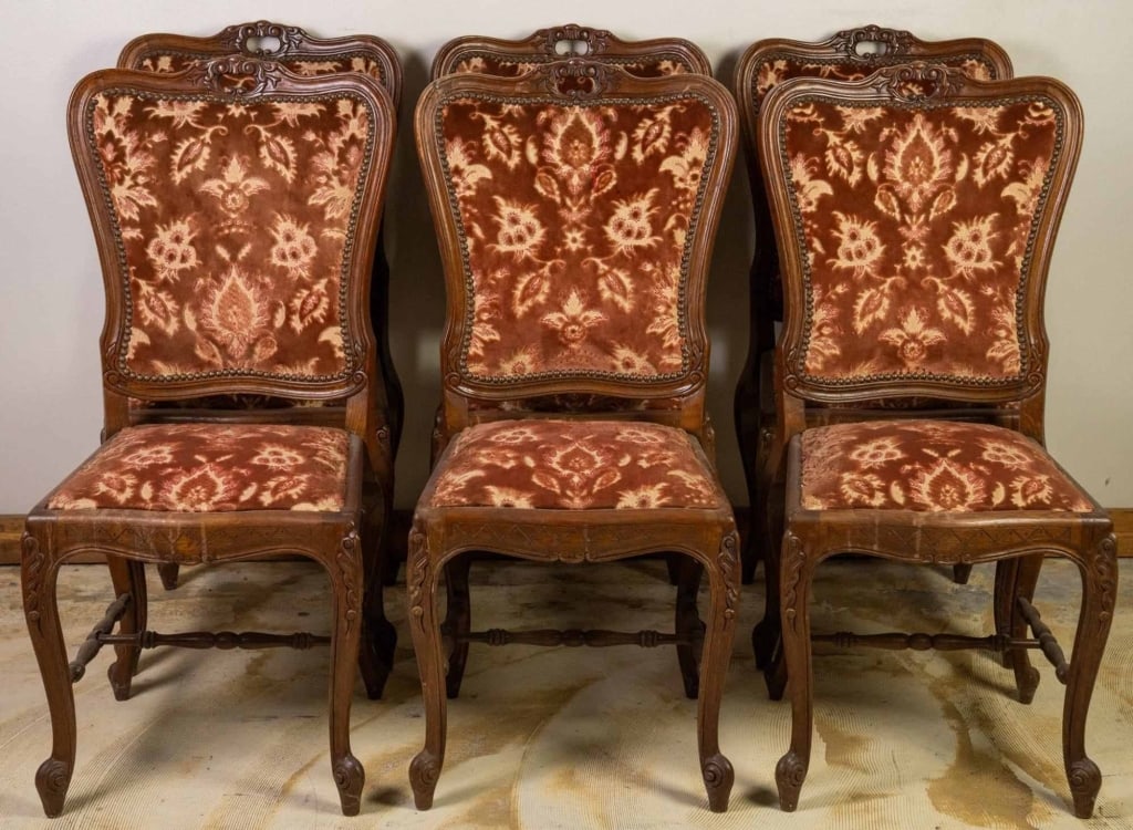 SET OF 6 FRENCH LOUIS XV OAK DINING CHAIRS (1 of 4)