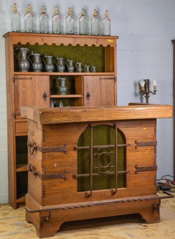 ENGLISH OAK BAR (1 of 7)