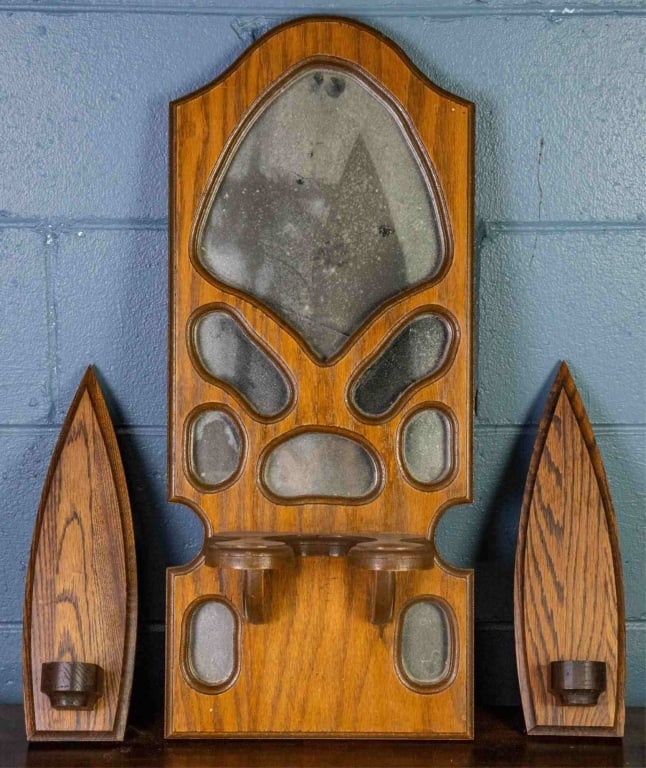 AMERICAN OAK WALL MIRROR & TWO SCONES (1 of 3)