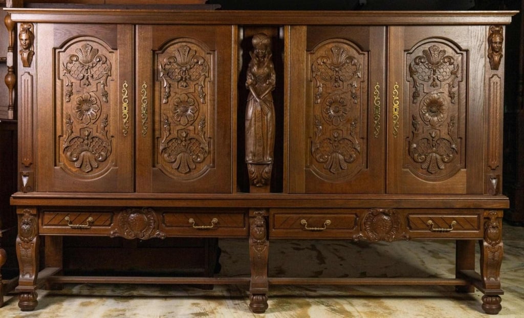 FRENCH RENAISSANCE STYLE OAK FIGURAL SIDEBOARD (1 of 4)