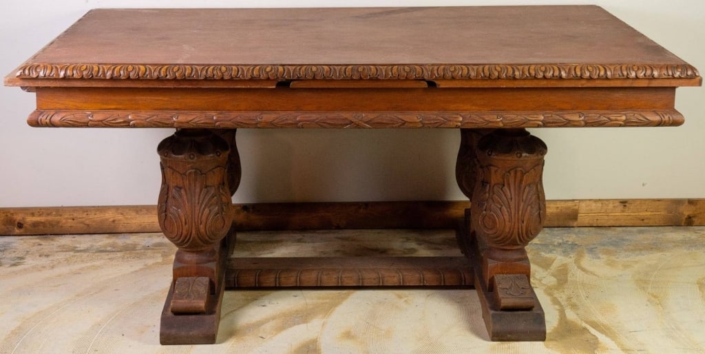 ENGLISH JACOBEAN STYLE DRAW LEAF DINING TABLE (1 of 4)