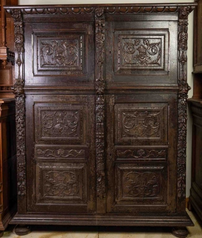 19TH C. FRENCH RENAISSANCE REVIVAL LINEN PRESS (1 of 5)