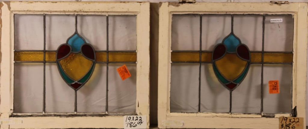 PAIR OF CONTINENTAL ART NOUVEAU STAINED GLASS PANE (1 of 4)