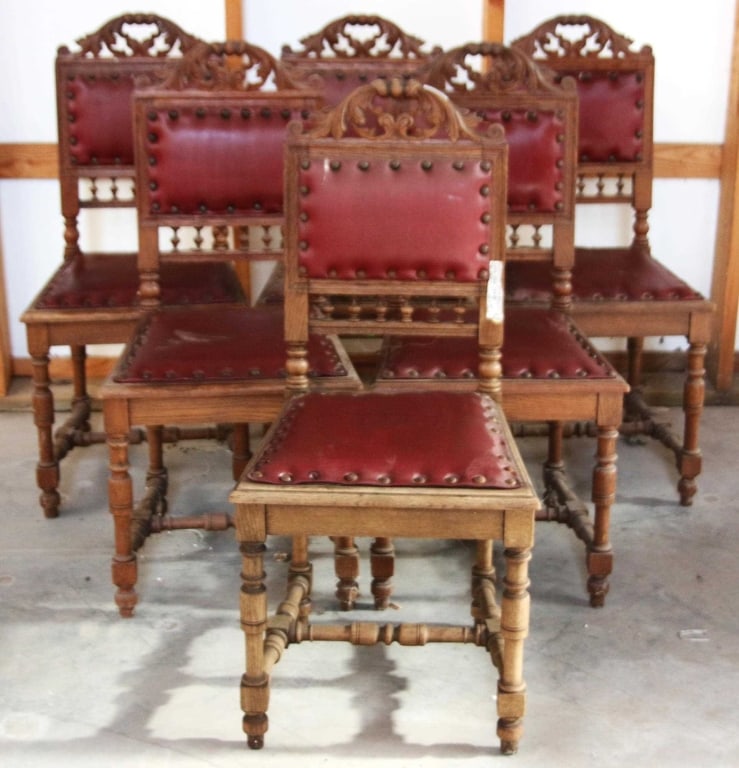 SET OF 6 FRENCH RENAISSANCE STYLE DINING CHAIRS (1 of 3)