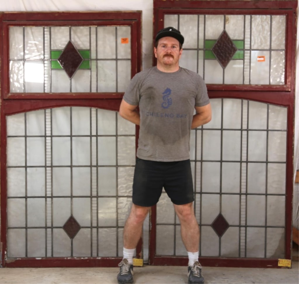 ENGLISH ART DECO STAINED GLASS PANEL (1 of 2)