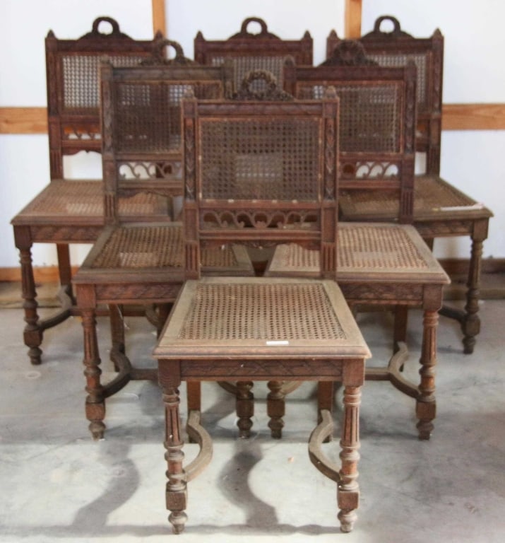 SET OF 6 FRENCH OAK DINING CHAIRS (1 of 4)