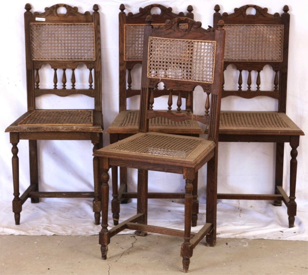 SET OF 4 FRENCH HENRY ll STYLE OAK SIDE CHAIRS (1 of 3)