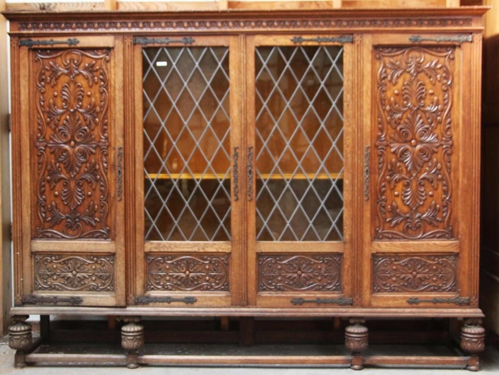 CONTINENTAL JACOBEAN STYLE STAINED GLASS BOOKCASE (1 of 3)
