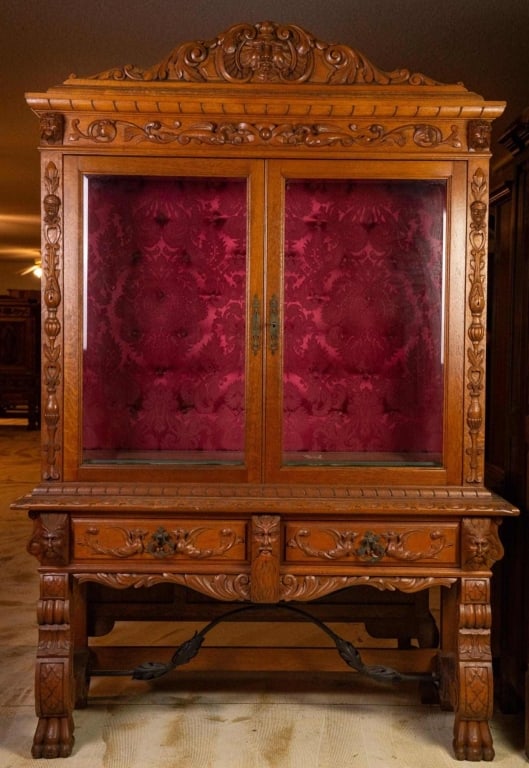 FRENCH RENAISSANCE STYLE CARVED OAK VITRINE (1 of 5)