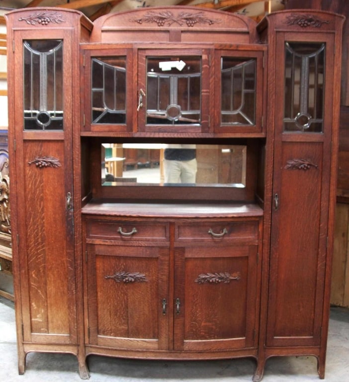 MONUMENTAL FRENCH DRESSING SERVER (1 of 6)
