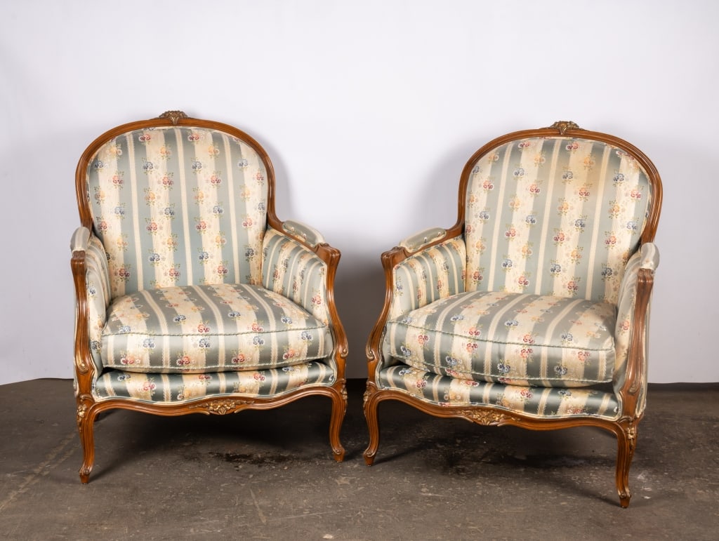 20TH C. LOUIS XV STYLE PAIR OF BERGERE CHAIRS & OT - 2