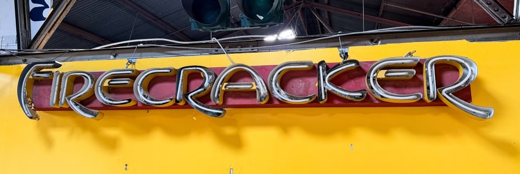 VINTAGE FIRECRACKER NEON SIGN - 4
