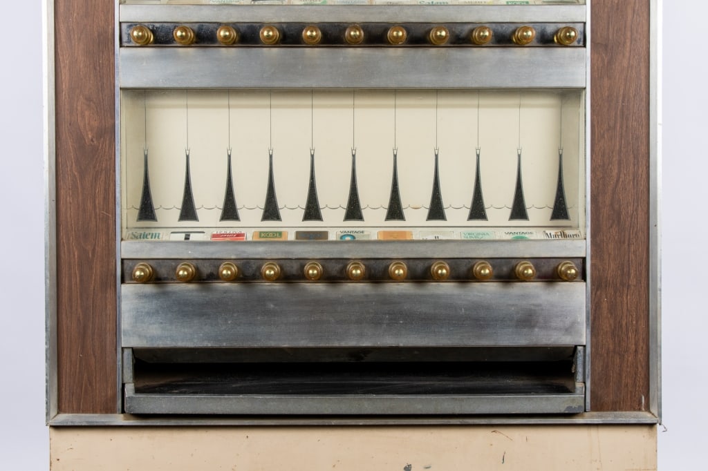 VINTAGE NATIONAL VENDORS CIGARETTE MACHINE - 4