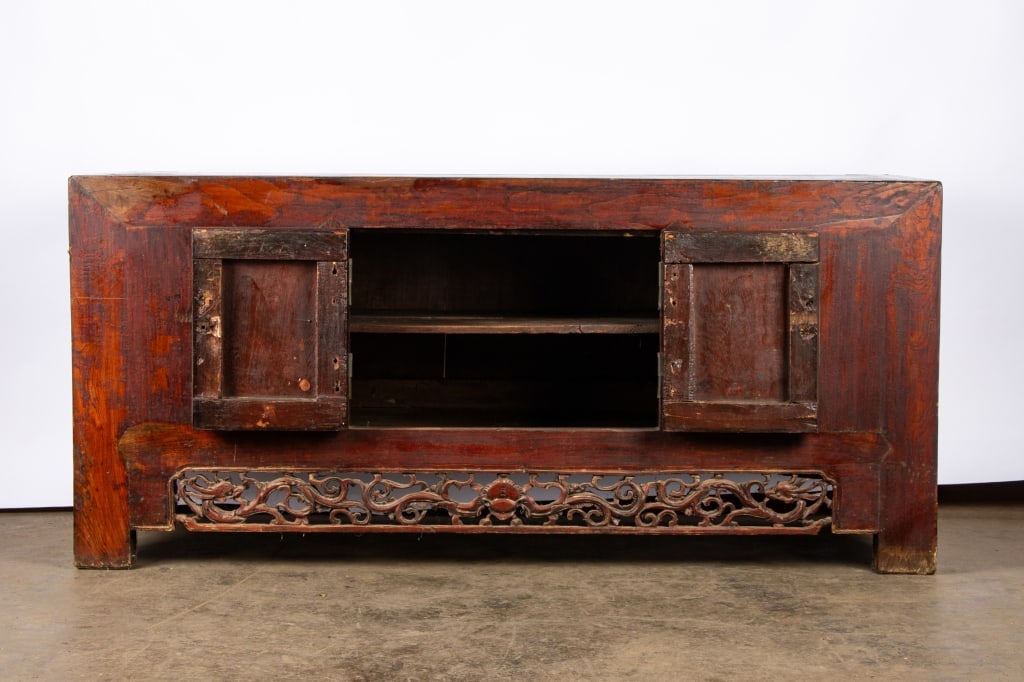 EARLY 20TH CENTURY CHINESE ELMWOOD LOW CABINET - 3