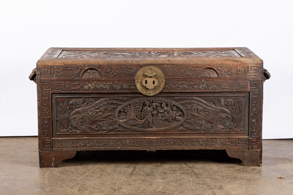 20TH CENTURY CHINESE BLANKET CHEST - 2