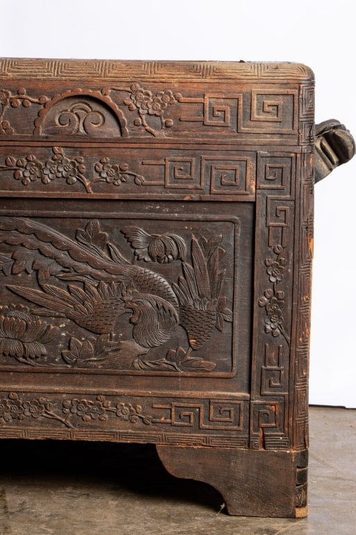 20TH CENTURY CHINESE BLANKET CHEST - 4