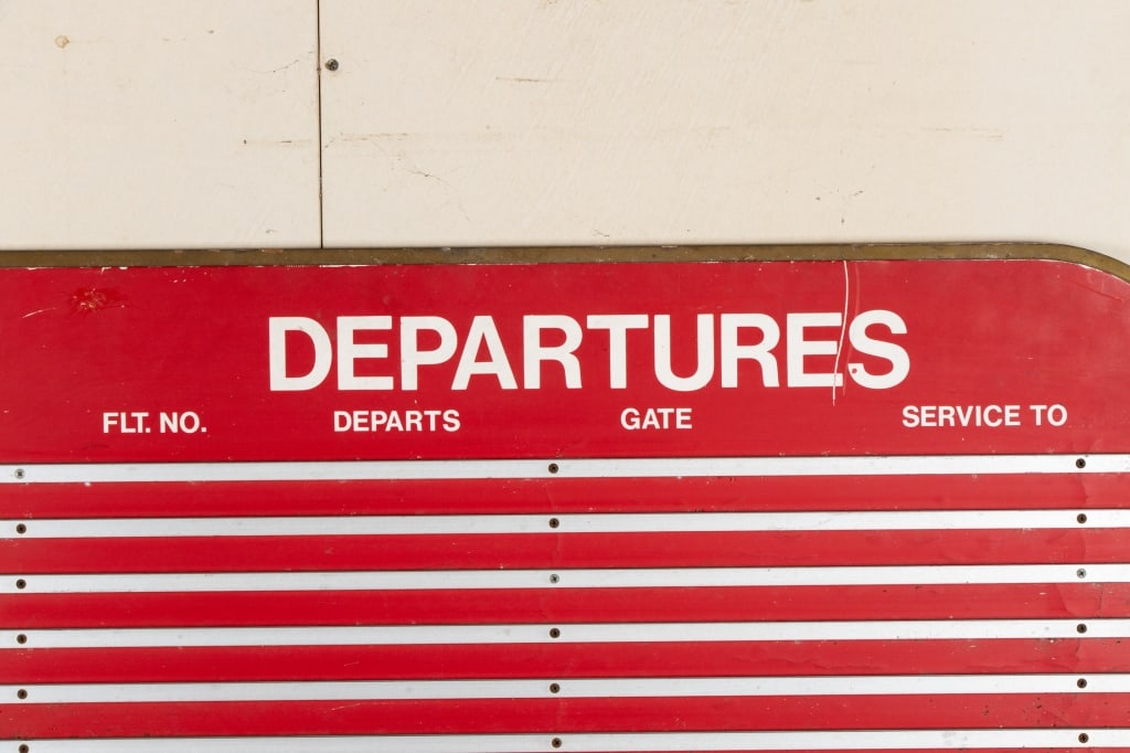 ARRIVAL & DEPARTURE ANNOUNCEMENT BOARD - 4