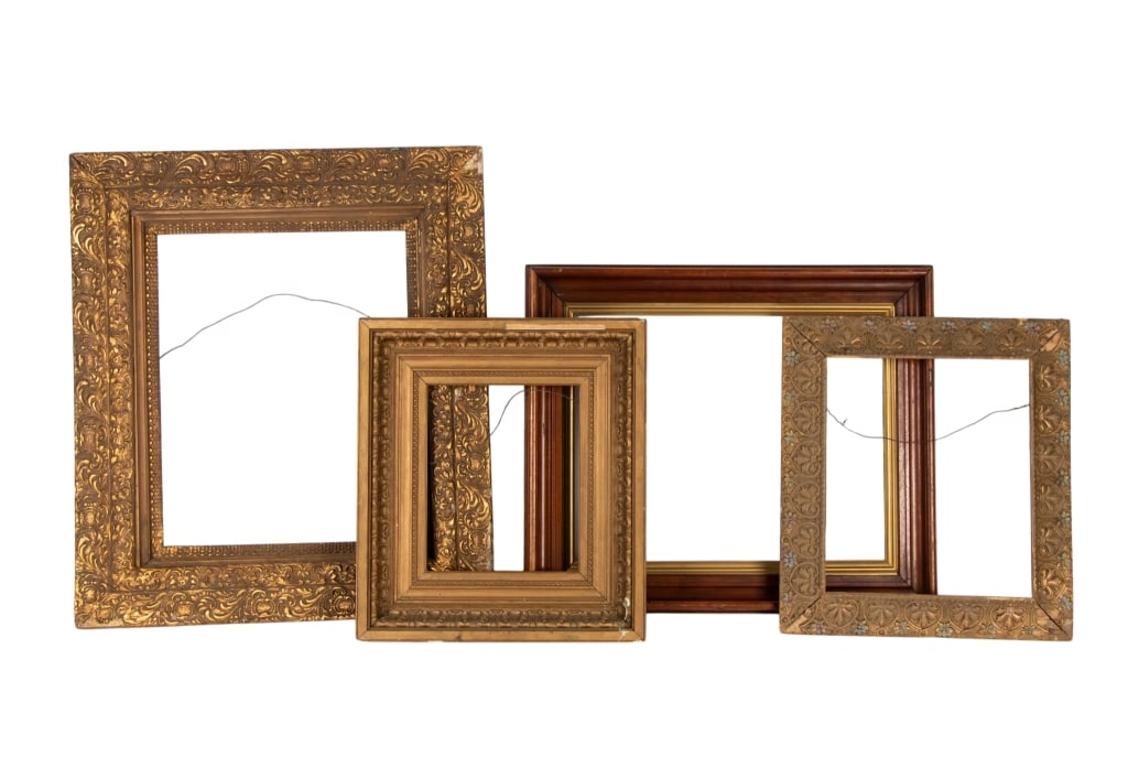 FOUR VINTAGE WOODEN PICTURE FRAMES (1 of 5)