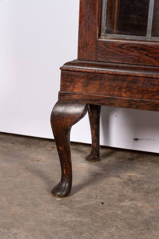 EARLY 20TH CENTURY WALNUT DISPLAY CABINET - 4