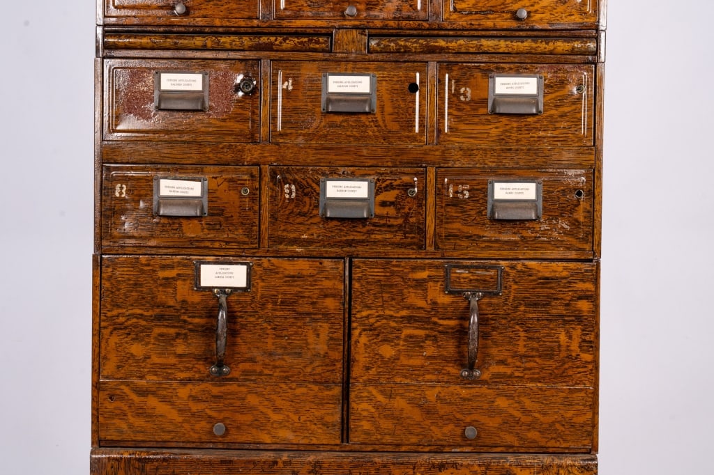 GLOBE-WERNICKE METAL FILE CABINET - 3